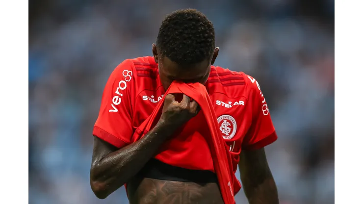 Foto: Pedro H. Tesch/AGIF - Vitão tem situação preocupante no Internacional