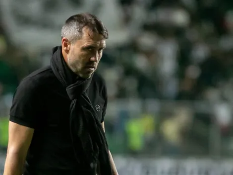 Torcida do Atlético pega no pé de titular de Coudet em vitória na Libertadores