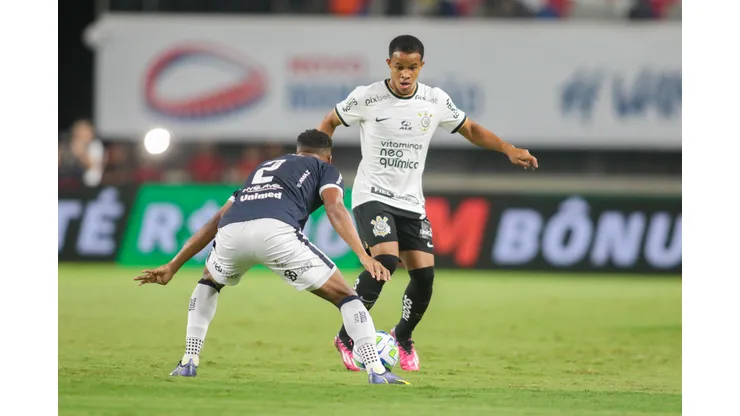 Foto: Fernando Torres/AGIF- Corinthians estuda decisão importante sobre Pedro.