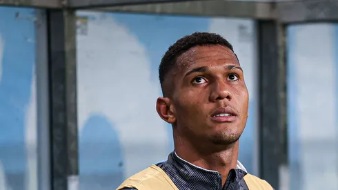 Foto: Maxi Franzoi/AGIF – Grêmio toma decisão final sobre Adriel