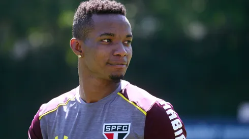 Foto: Marcello Zambrana/AGIF – Thiago Mendes comenta sobre volta ao São Paulo
