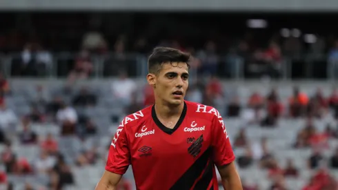Foto: Joao Vitor Rezende Borba/AGIF – Léo Cittadini pode deixar o Athletico-PR