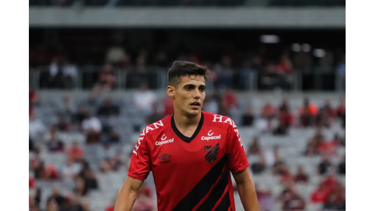 Foto: Joao Vitor Rezende Borba/AGIF - Léo Cittadini pode deixar o Athletico-PR