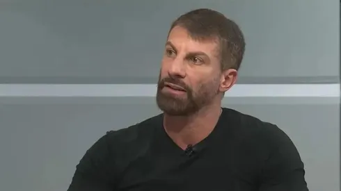 Pedrinho manda a real para torcida do Santos após polêmica com Nathan e Lucas Pires