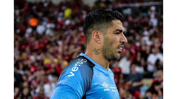 RJ - RIO DE JANEIRO - 11/06/2023 - BRASILEIRO A 2023, FLAMENGO X GREMIO - Suarez jogador do Gremio durante aquecimento antes da partida contra o Flamengo no estadio Maracana pelo campeonato BRASILEIRO A 2023. Foto: Thiago Ribeiro/AGIF
