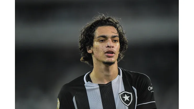 RJ - Rio de Janeiro - 12/05/2022 - COPA DO BRASIL 2022, BOTAFOGO X CEILANDIA - Matheus Nascimento jogador do Botafogo durante partida contra o Ceilandia no estadio Engenhao pelo campeonato Copa do Brasil 2022. Foto: Thiago Ribeiro/AGIF