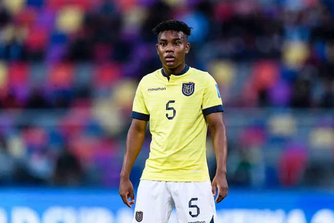(Photo by Marcio Machado/Eurasia Sport Images/Getty Images) – Oscar Zambrano