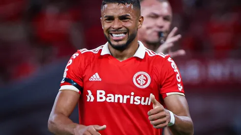 Foto: Maxi Franzoi/AGIF – Mano explica situação de Wanderson no Inter