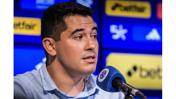 Foto: Gustavo Aleixo/Cruzeiro - Pedro Martins comenta movimentações do Cruzeiro na janela.