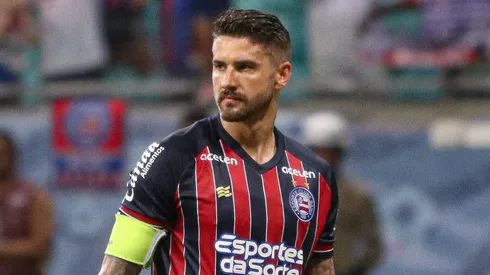 "Sombra" de Everaldo no Bahia recebe sondagens de clube da Série C