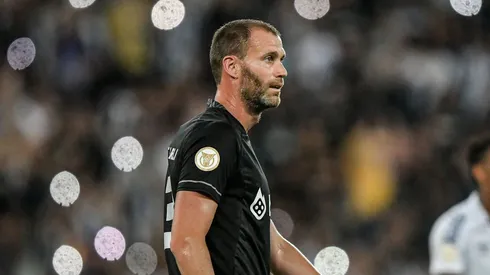 PERTO DE APOSENTAR! Joel Carli tem futuro no Botafogo exposto por portal