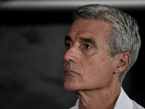 Representante de Luís Castro manda a real sobre chances de saída do português