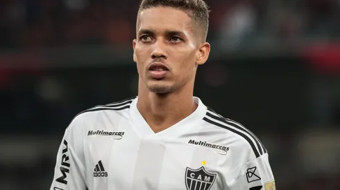 PR – CURITIBA – 18/04/2023 – LIBERTADORES 2023, ATHLETICO-PR X ATLETICO-MG – Pedrinho jogador do Atletico-MG durante partida contra o Athletico-PR no estadio Arena da Baixada pelo campeonato Libertadores 2023. Foto: Robson Mafra/AGIF