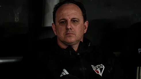 RJ – RIO DE JANEIRO – 15/04/2023 – BRASILEIRO A 2023, BOTAFOGO X SAO PAULO – Rogerio Ceni tecnico do Sao Paulo durante partida contra o Botafogo no estadio Engenhao pelo campeonato BRASILEIRO A 2023. Foto: Thiago Ribeiro/AGIF