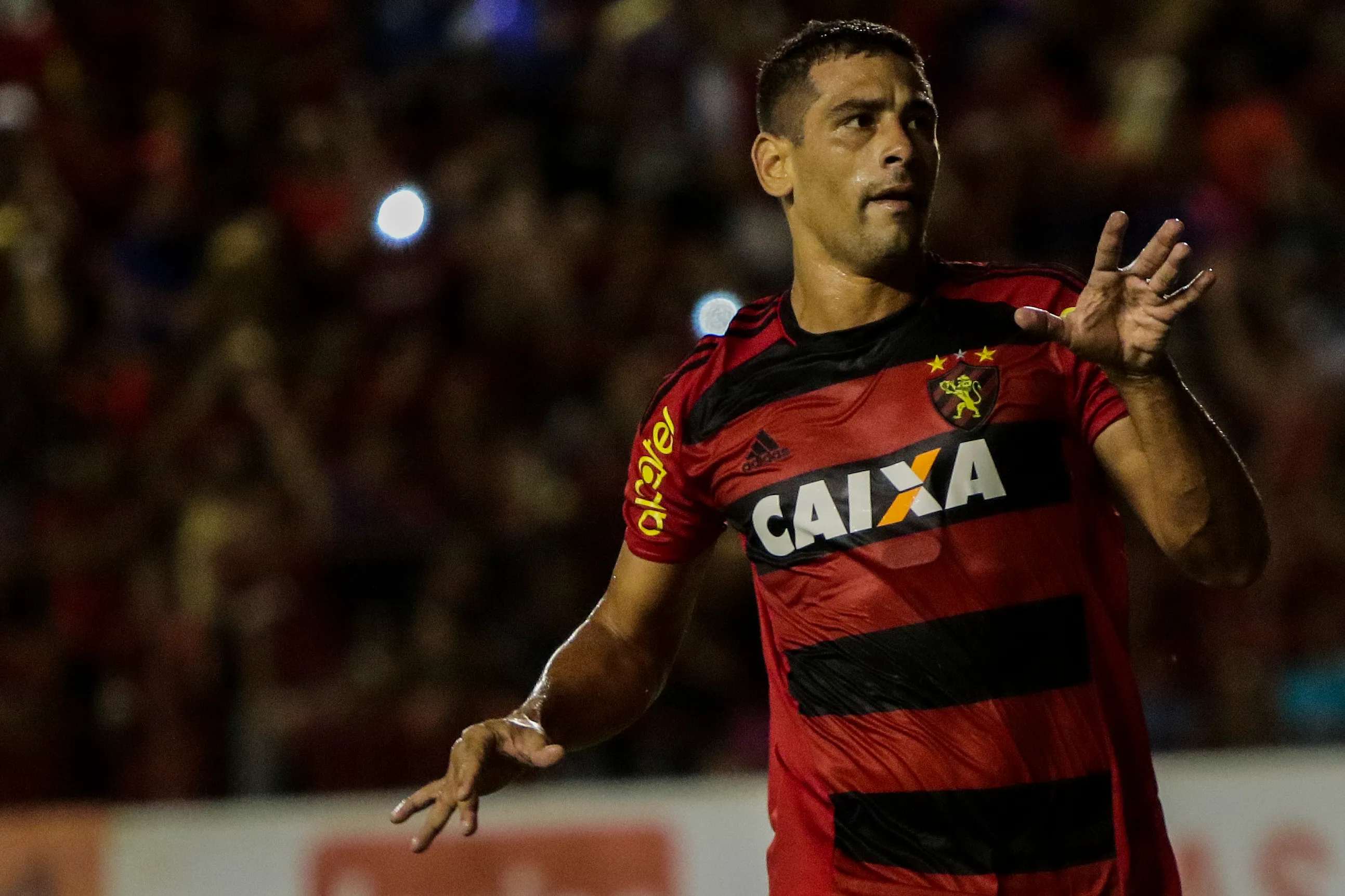Foto: Clélio Tomaz/AGIF Diego Souza atuando pelo Sport