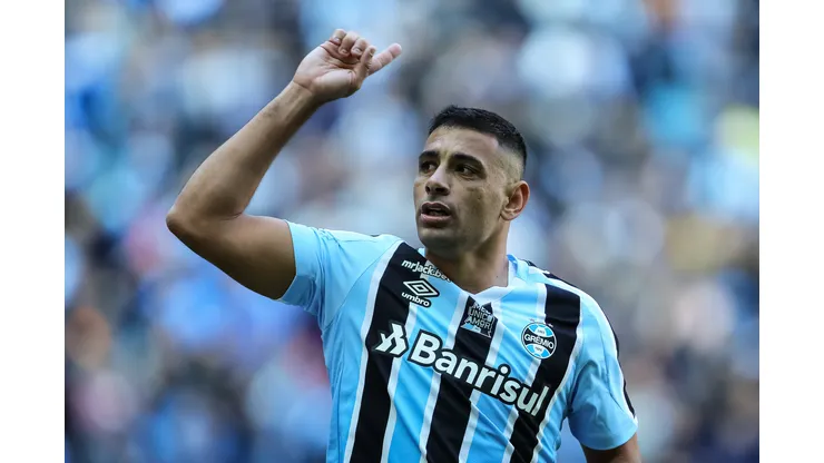 RS - Porto Alegre - 18/06/2022 - BRASILEIRO B 2022, GREMIO X SAMPAIO CORREA - Diego Souza jogador do Gremio comemora seu gol durante partida contra o Sampaio Correa no estadio Arena do Gremio pelo campeonato Brasileiro B 2022. Foto: Pedro H. Tesch/AGIF