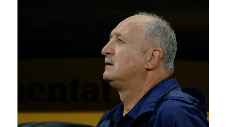 Foto: Marcello Zambrana/AGIF - Felipão manda recado para torcida.