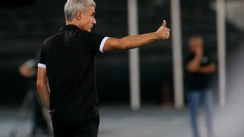 Foto: Vitor Silva/Botafogo - Jornalista rasga elogios para titular de Luís Castro.
