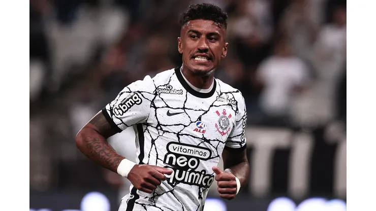 SP - Sao Paulo - 16/02/2022 - PAULISTA 2022, CORINTHIANS X SAO BERNARDO - Paulinho jogador do Corinthians durante partida contra o Sao Bernardo no estadio Arena Corinthians pelo campeonato Paulista 2022. Foto: Ettore Chiereguini/AGIF
