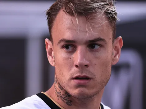 AGORA! Róger Guedes 'peita geral' e manda recardo forte no Corinthians 