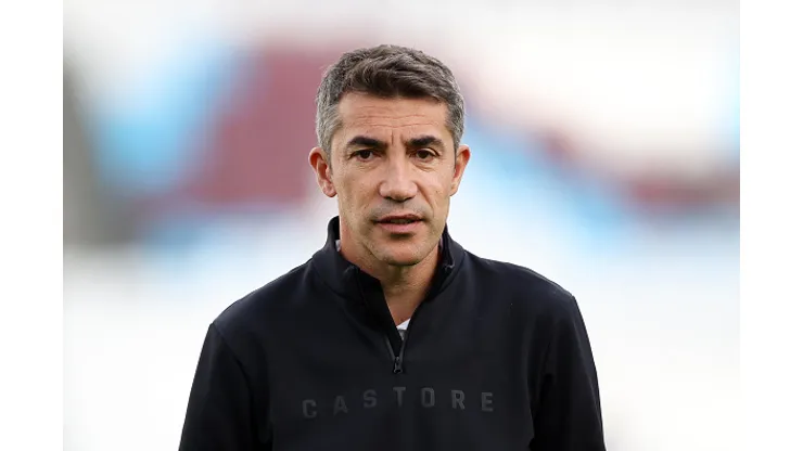 LONDON, ENGLAND - OCTOBER 01: Bruno Lage, Manager of Wolverhampton Wanderers looks on prior to the Premier League match between West Ham United and Wolverhampton Wanderers at London Stadium on October 01, 2022 in London, England. (Photo by Jack Thomas - WWFC/Wolverhampton Wanderers FC via Getty Images)