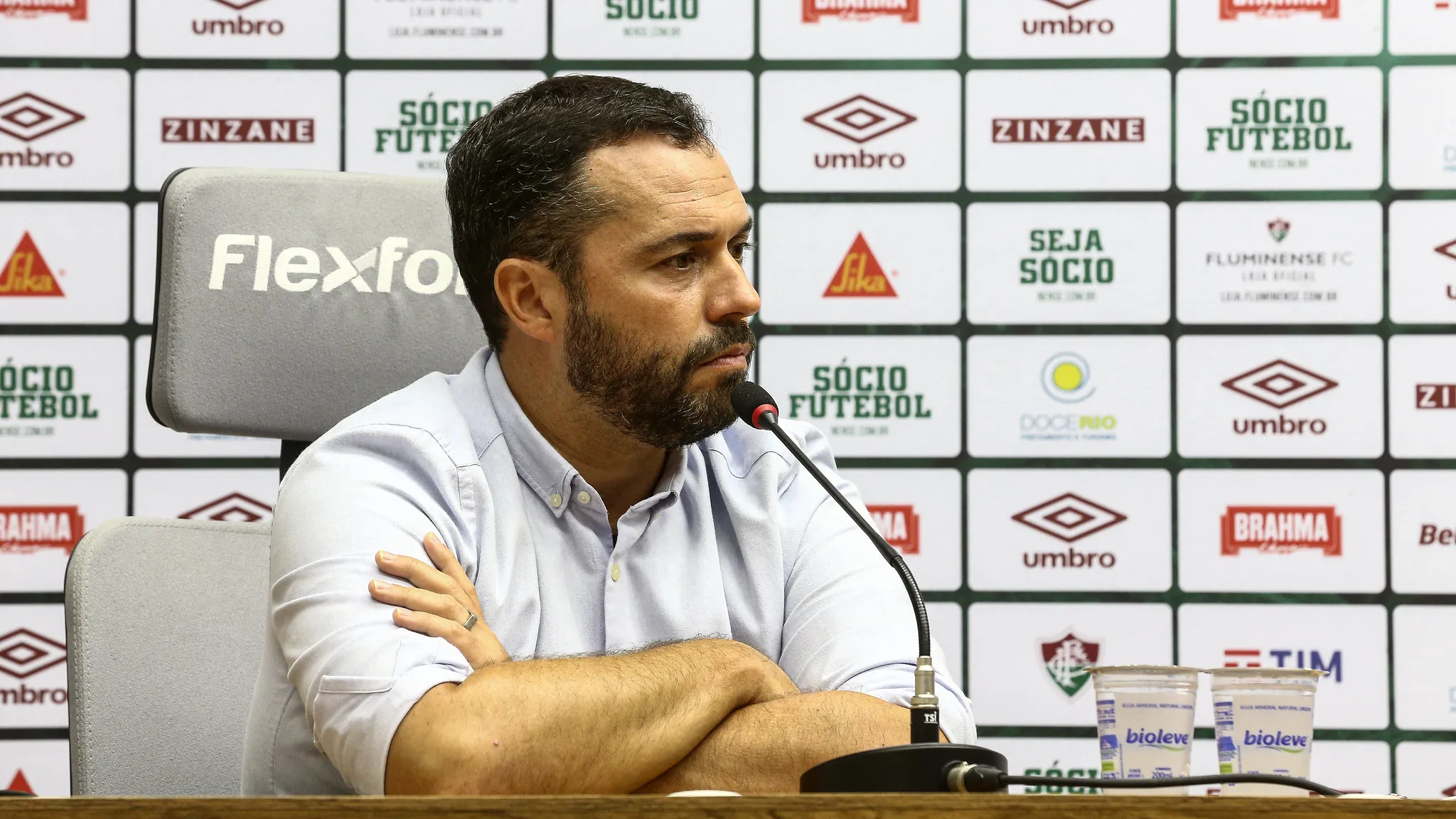 FOTO DE LUCAS MERÇON/FLUMINENSE FC - Mario Bittencourt observa o mercado da bola.