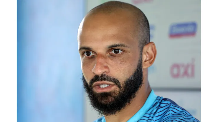 Foto: Felipe Oliveira/EC Bahia - Thaciano fala sobre duelo contra Gilberto.