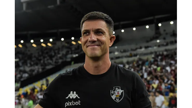Foto: Thiago Ribeiro/AGIF - Barbieri mexe no time para confronto decisivo.