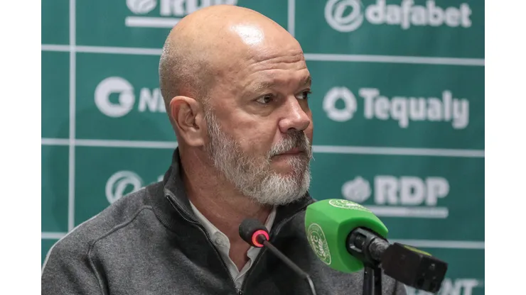Foto: Robson Mafra/AGIF - Zago deve ter elenco fortalecido para o segundo semestre.