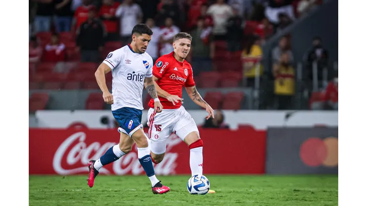 Maxi Franzoi/AGIF- Inter e Nacional no primeiro duelo pela Libertadores