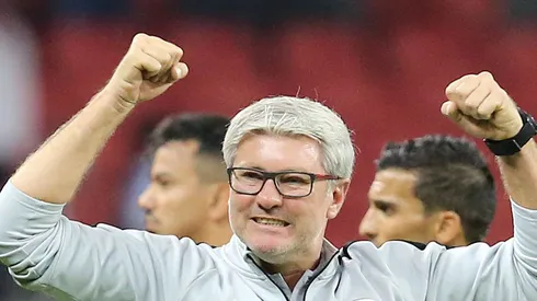 Jogador do Santos se recupera de lesão e fica a disposição de Odair
