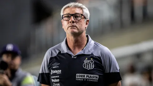 Foto: Abner Dourado/AGIF – Odair muda o Santos para decisão na Sul-Americana