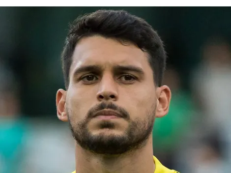 REVOLTADA! Torcida do Internacional 'senta a mão' em Keiller +2 