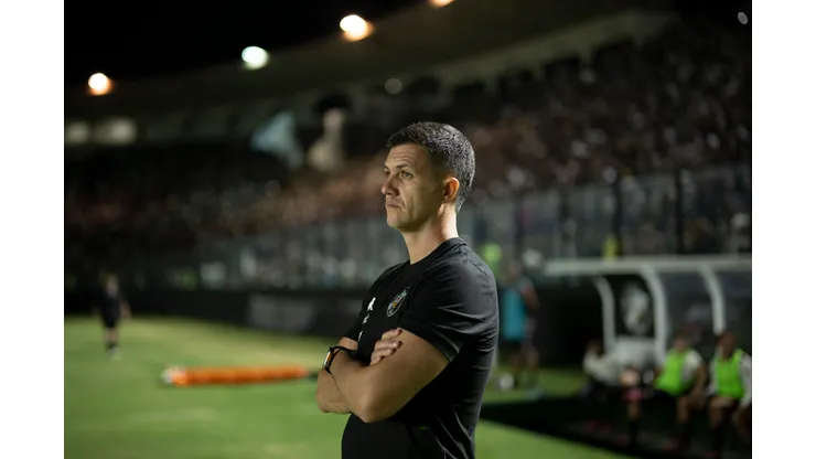 Foto: Jorge Rodrigues/AGIF - Barbieri deve ter desfalque importante no Vasco.