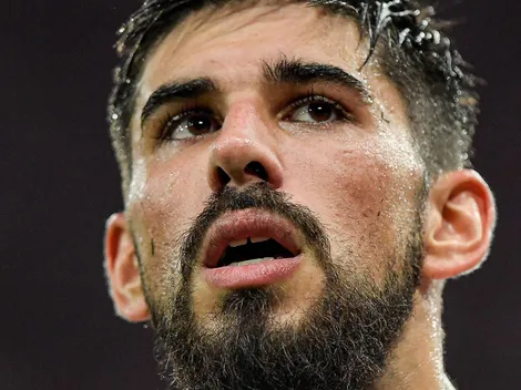 FICA OU VAZA? Torcida do Timão 'entra em chamas' sobre futuro de Méndez 