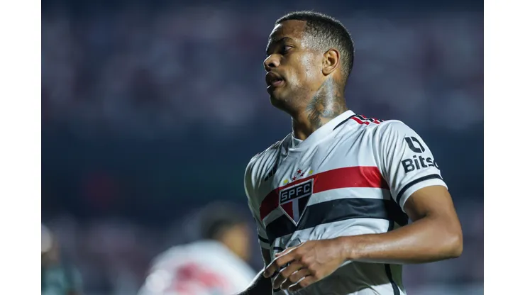 Foto: Marcello Zambrana/AGIF - Caio Paulista vem desempenhando um bom futebol no São Paulo