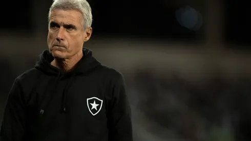 Foto: Jorge Rodrigues/AGIF - Comentarista faz alerta para Luis Castro.
