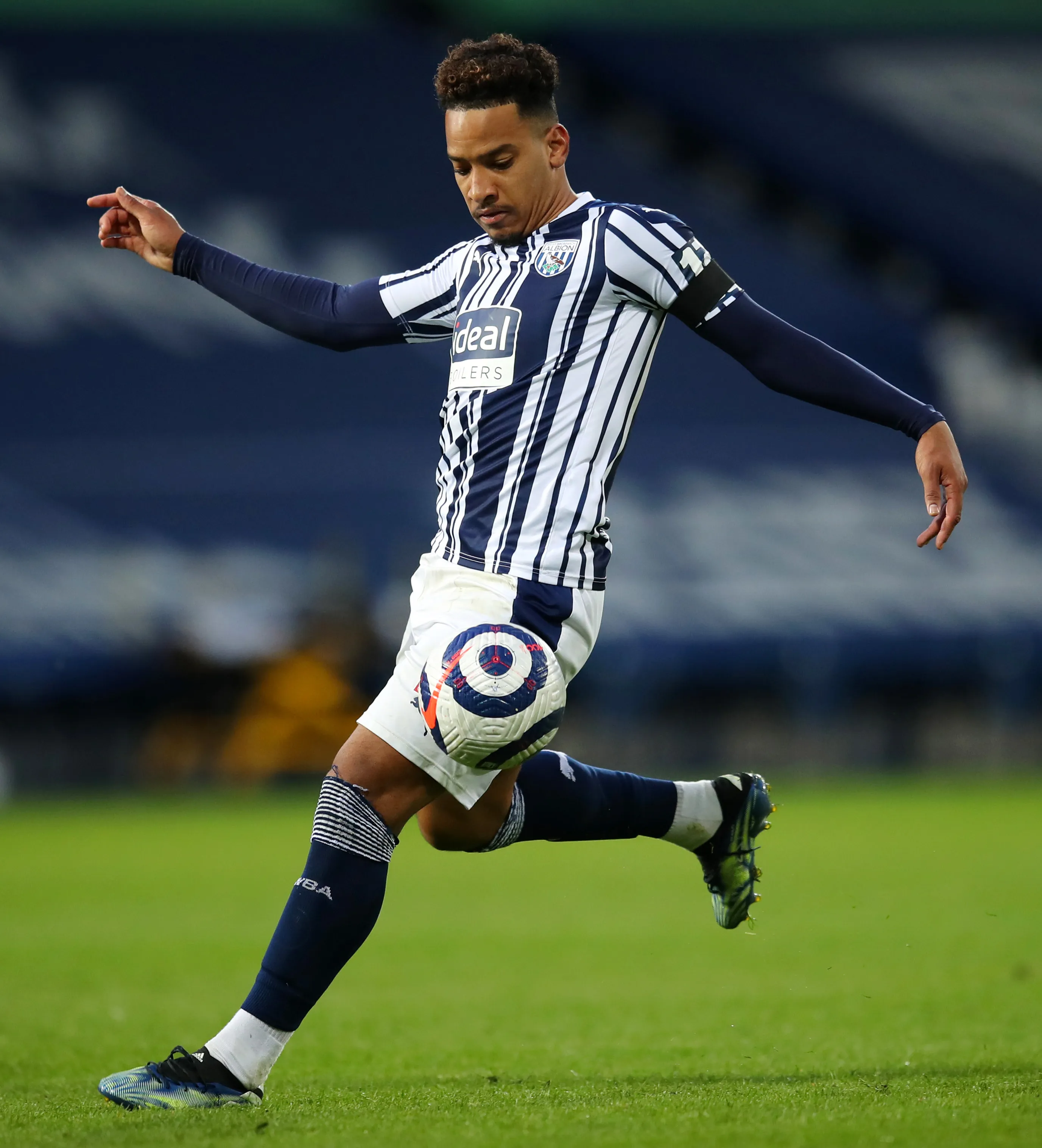 (Photo by Catherine Ivill/Getty Images) – Meio-campista já jogou pelo West Bromwich, da Inglaterra.