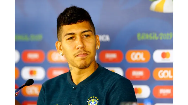 Foto: Thiago Calil/AGIF - Firmino pode ajudar Grêmio a fechar com reforço