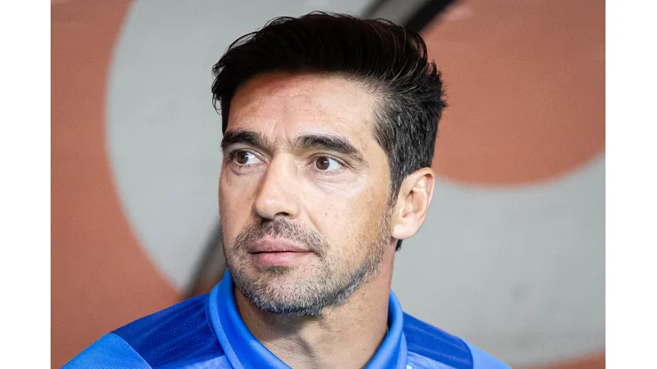 MG - BELO HORIZONTE - 28/05/2023 - BRASILEIRO A 2023, ATLETICO-MG X PALMEIRAS - Abel Ferreira tecnico do Palmeiras durante partida contra o Atletico-MG no estadio Mineirao pelo campeonato BRASILEIRO A 2023. Foto: Fernando Moreno/AGIF