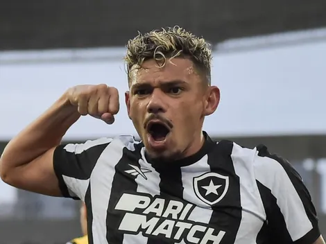Tiquinho Soares expõe bastidores do Botafogo após bater recorde na carreira