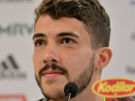 FERVENDO! Torcida 'fica louca' com possível vinda de Gustavo ao Internacional