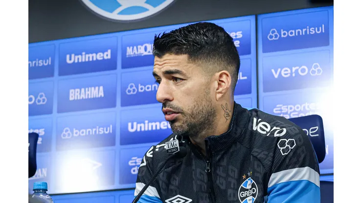Foto: Maxi Franzoi/AGIF - Suárez se pronuncia oficialmente.