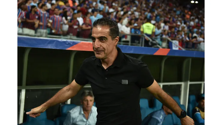 Foto: Walmir Cirne/AGIF - Renato Paiva tem boa notícia no Tricolor de Aço.