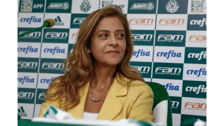 Foto: Marcello Zambrana/AGIF - Palmeiras sonda volante livre no mercado
