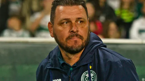 Foto: Gabriel Machado/AGIF – Thiago Kosloski recebe boas novas e ganha nova opção para o ataque.