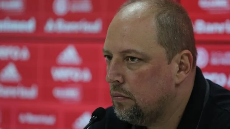 Longe de POA! Alvo de Barcellos pro Internacional acerta com novo clube