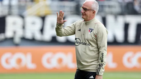 Foto: Marcello Zambrana/AGIF - Dorival abre o jogo sobre desempenho do São Paulo fora de casa.