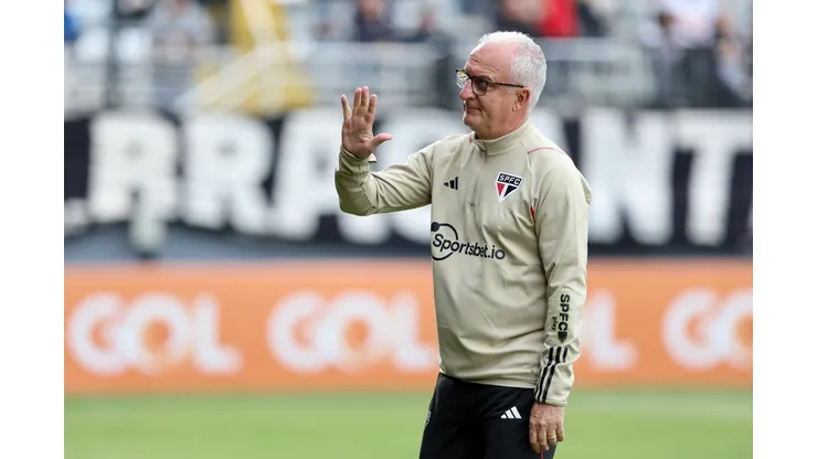 Foto: Marcello Zambrana/AGIF - Dorival abre o jogo sobre desempenho do São Paulo fora de casa.