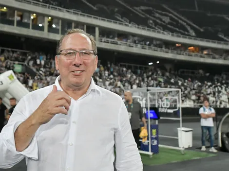 John Textor deixa Manafá de lado e tem novo alvo para a lateral-direita